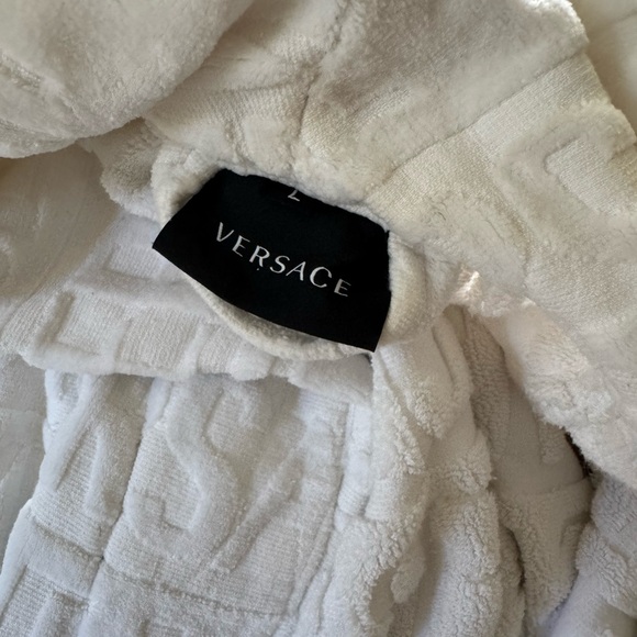 Versace White Textured Robe - Picture 4 of 5